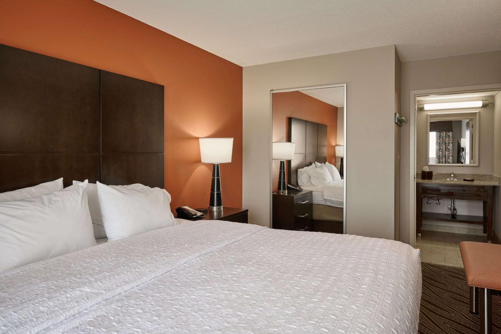 Hampton Inn Evansville Airport Екстериор снимка