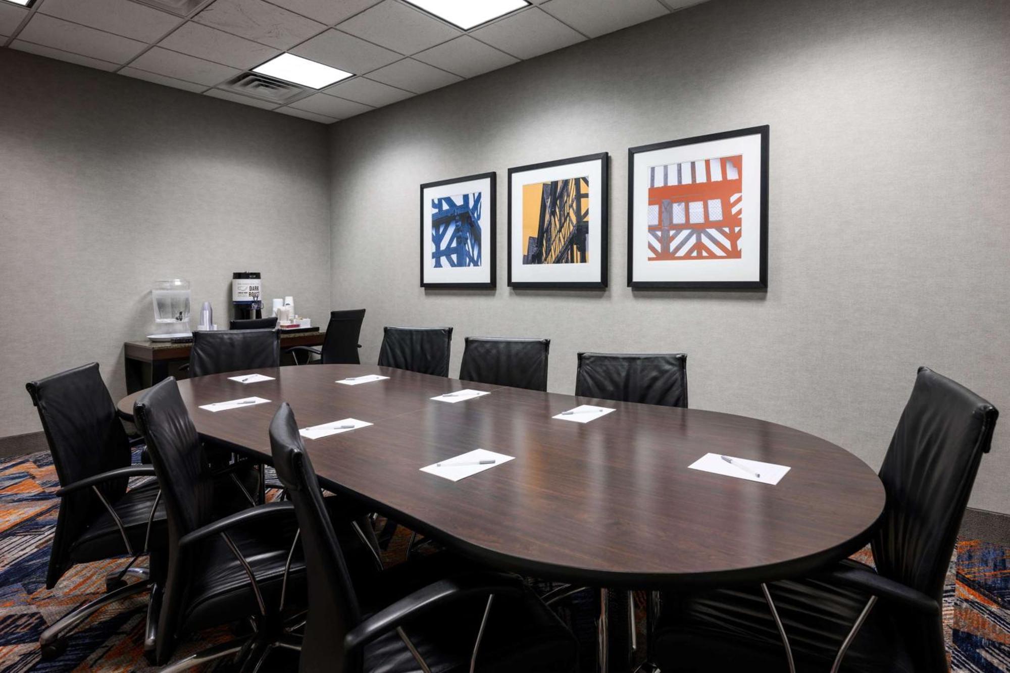 Hampton Inn Evansville Airport Екстериор снимка